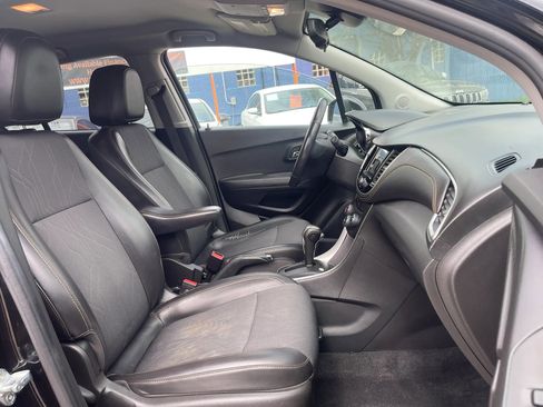 Used 2015 Buick Encore Convenience FWD image 17