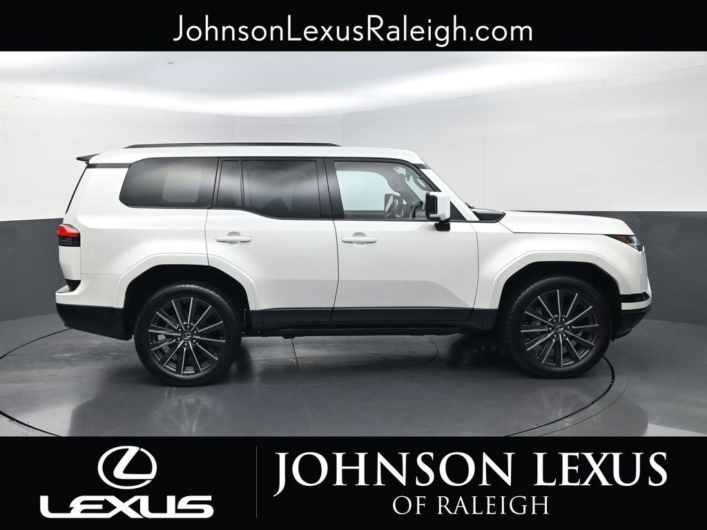 Used 2024 Lexus GX 550 w/ Cold Area Package AWD/4WD image 6