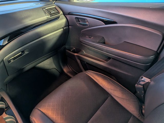 Used 2020 Honda Passport Touring image 15