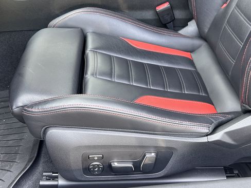 Used 2025 BMW M2 w/ Lighting Package RWD image 26