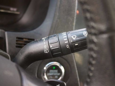 Used 2017 Ford Explorer XLT w/ Equipment Group 202A AWD/4WD image 25