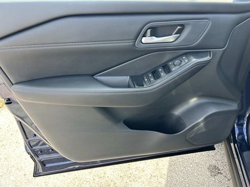 New 2026 Nissan Rogue Dark Armor AWD/4WD image 19