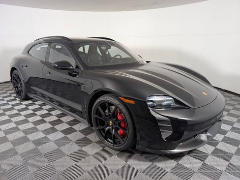 Certified 2024 Porsche Taycan GTS image 10