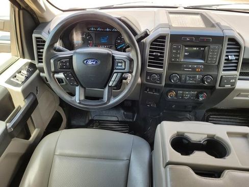 Used 2022 Ford F250 XL w/ Power Equipment Group AWD/4WD image 18