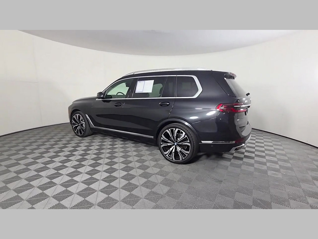 Used 2024 BMW X7 xDrive40i AWD/4WD image 47