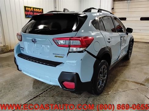 Used 2022 Subaru Crosstrek 2.5i Sport w/ Moonroof Package image 3