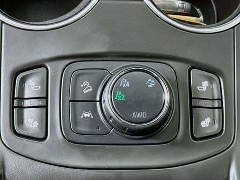 Used 2023 GMC Terrain SLT AWD/4WD image 16
