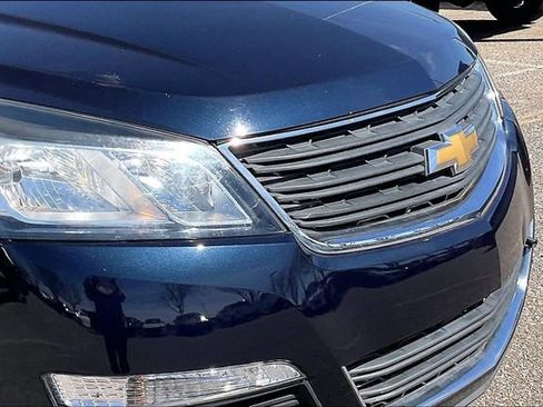 Used 2017 Chevrolet Traverse LS image 26