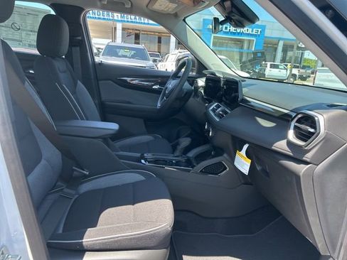 New 2026 Chevrolet TrailBlazer LS FWD image 28