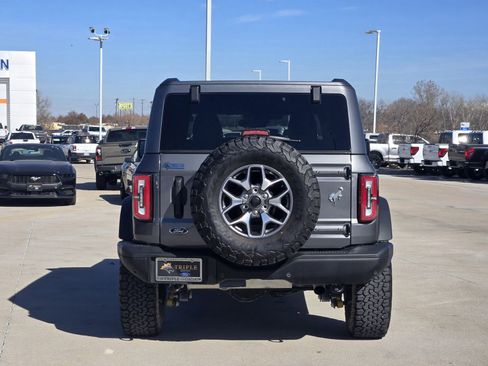 Certified 2025 Ford Bronco Badlands image 8