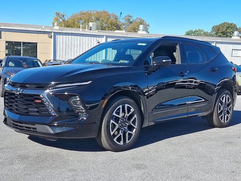 Used 2025 Chevrolet Blazer RS w/ Driver Confidence II Package image 1