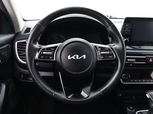 Used 2023 Kia Seltos S AWD/4WD image 14