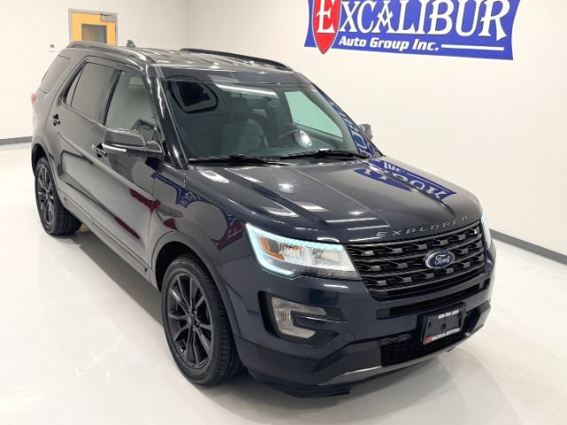 Used 2017 Ford Explorer XLT w/ Equipment Group 202A AWD/4WD image 51