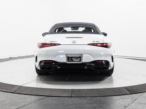 Used 2022 Mercedes-Benz SL 55 AMG 4MATIC w/ Driver Assistance Package image 32