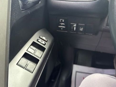 Used 2018 Toyota RAV4 XLE w/ Plus Extra Value Package AWD/4WD image 29