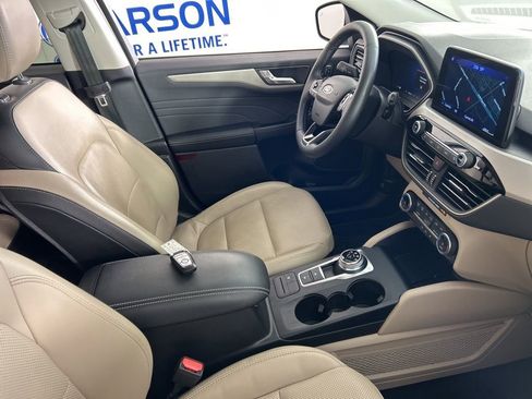 Used 2022 Ford Escape SEL w/ Technology Package image 28