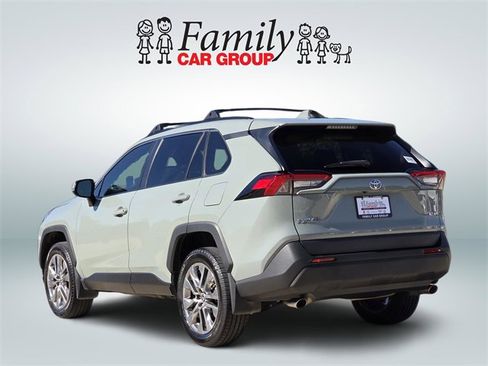 Used 2023 Toyota RAV4 XLE Premium image 3