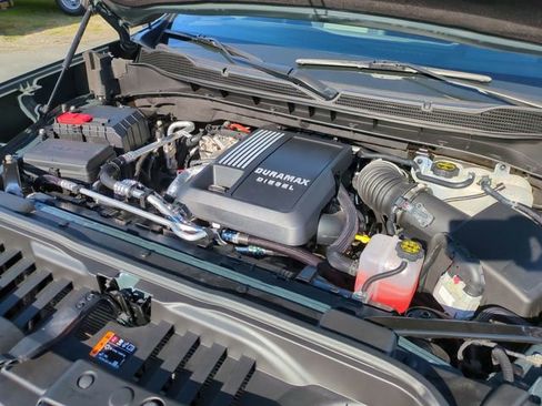 Used 2025 Chevrolet Silverado 1500 ZR2 w/ Technology Package image 26