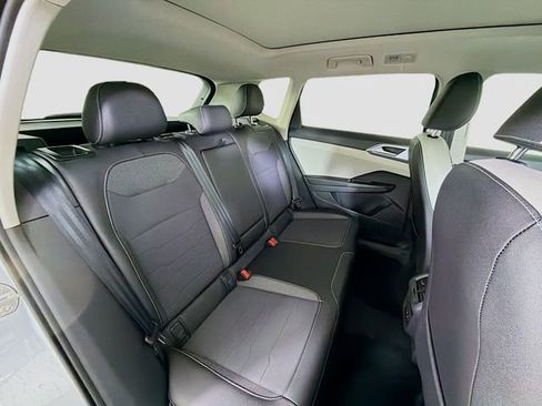 New 2026 Volkswagen Taos SE FWD image 26