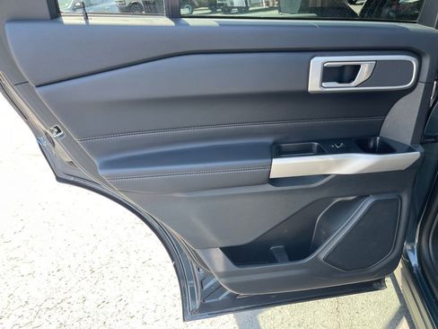 Used 2023 Ford Explorer XLT w/ Equipment Group 202A AWD/4WD image 21