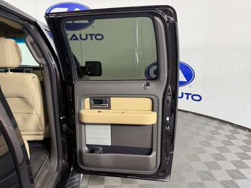 Used 2013 Ford F150 XLT w/ XLT Chrome Pkg image 16