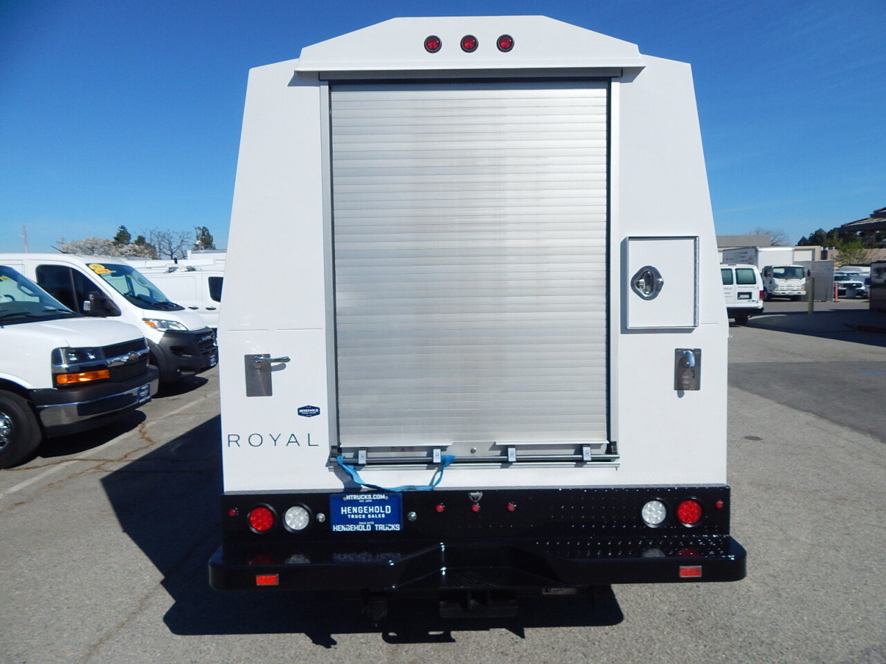 Used 2019 Ford Transit 350 138 DRW w/ Premium Package RWD image 7