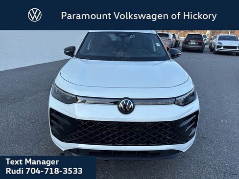 New 2026 Volkswagen Tiguan SE R-Line AWD/4WD image 3