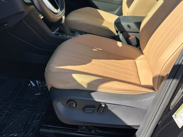 Used 2023 Volkswagen Tiguan SE AWD/4WD image 22