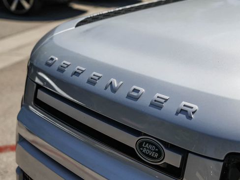 Used 2024 Land Rover Defender 110 S AWD/4WD image 11