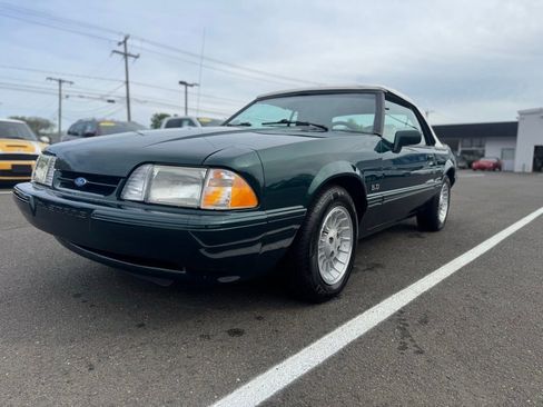 Used 1990 Ford Mustang LX RWD image 16