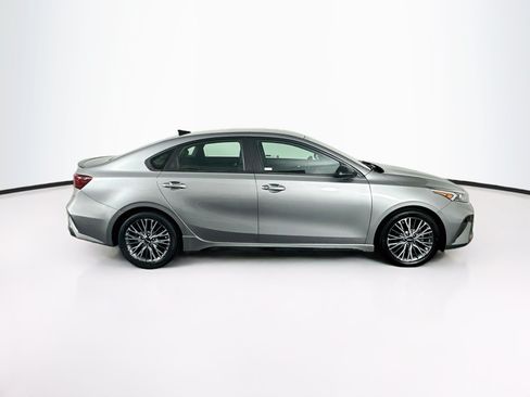 Used 2022 Kia Forte GT-Line FWD image 10
