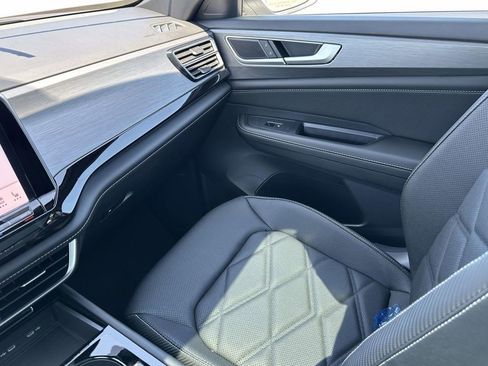New 2026 Volkswagen Atlas Cross Sport SE AWD/4WD image 25
