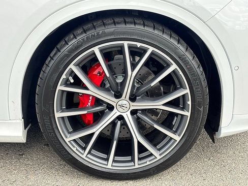 Used 2024 Maserati Grecale Trofeo AWD/4WD image 31