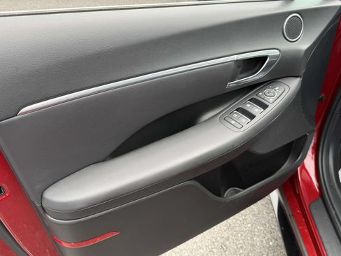 Certified 2023 Hyundai Sonata SEL FWD image 16