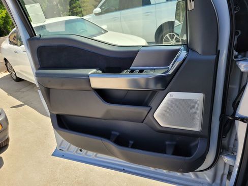 New 2025 Ford F150 Platinum w/ Equipment Group 702A High image 37