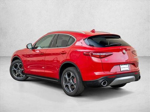 Used 2018 Alfa Romeo Stelvio Ti image 3