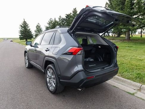 Used 2023 Toyota RAV4 XLE Premium AWD/4WD image 8