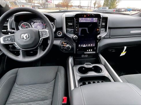 New 2026 RAM 1500 4x4 Crew Cab image 5