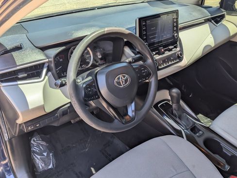 Used 2020 Toyota Corolla LE FWD image 15