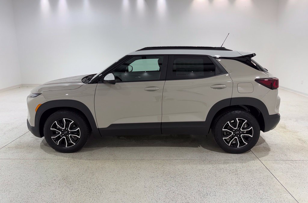 New 2026 Chevrolet TrailBlazer ACTIV w/ Convenience Package FWD image 2