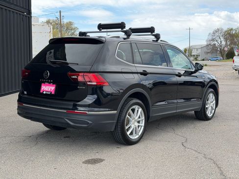 Used 2022 Volkswagen Tiguan SE AWD/4WD image 7