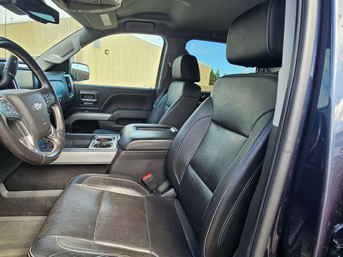 Used 2018 Chevrolet Silverado 1500 LTZ Z71 w/ Centennial Edition AWD/4WD image 11