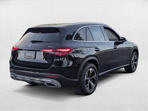 New 2025 Mercedes-Benz GLC 350e 4MATIC image 2