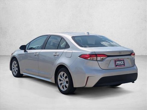 Used 2024 Toyota Corolla LE FWD image 8