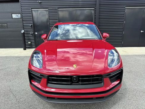 Certified 2026 Porsche Macan AWD/4WD image 13
