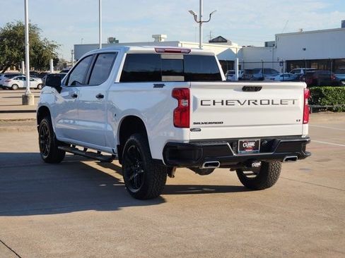 Used 2024 Chevrolet Silverado 1500 LT Trail Boss w/ Convenience Package II image 5