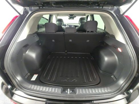 Used 2023 Kia Niro LX FWD image 16