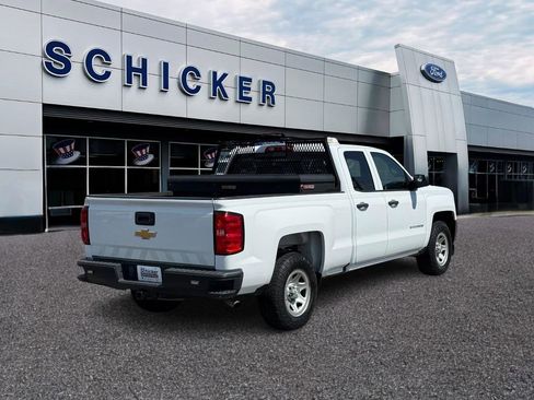 Used 2017 Chevrolet Silverado 1500 W/T w/ WT Convenience Package AWD/4WD image 2