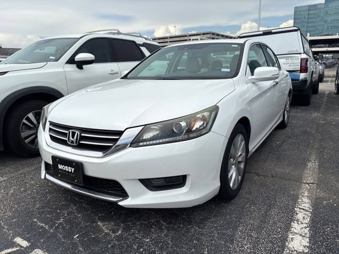 Used 2015 Honda Accord EX-L image 2