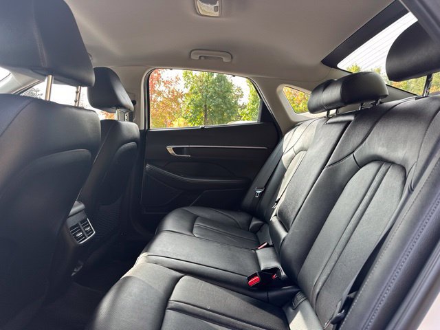 Used 2022 Hyundai Sonata Limited FWD image 16